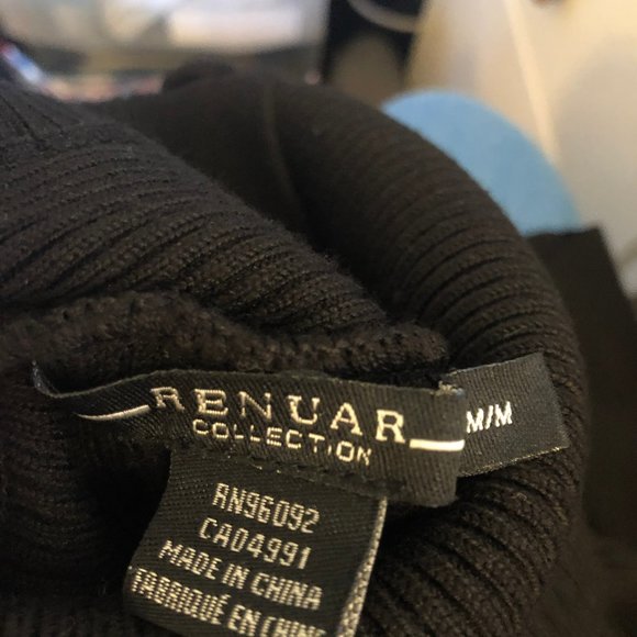 Fitted Black Ribbed Turtleneck Sweater Size Medium - Picture 3 of 7